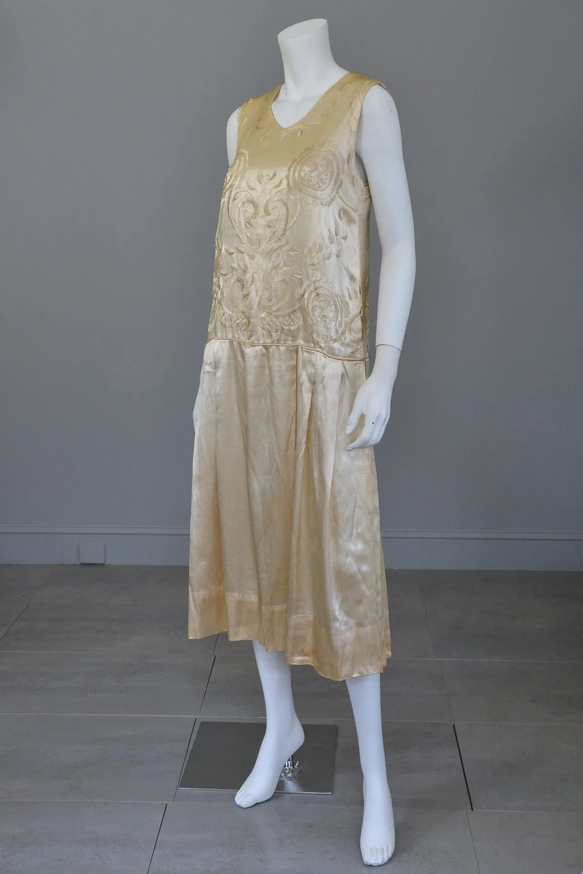 1920s Embroidered Satin Vintage Flapper Wedding Dress