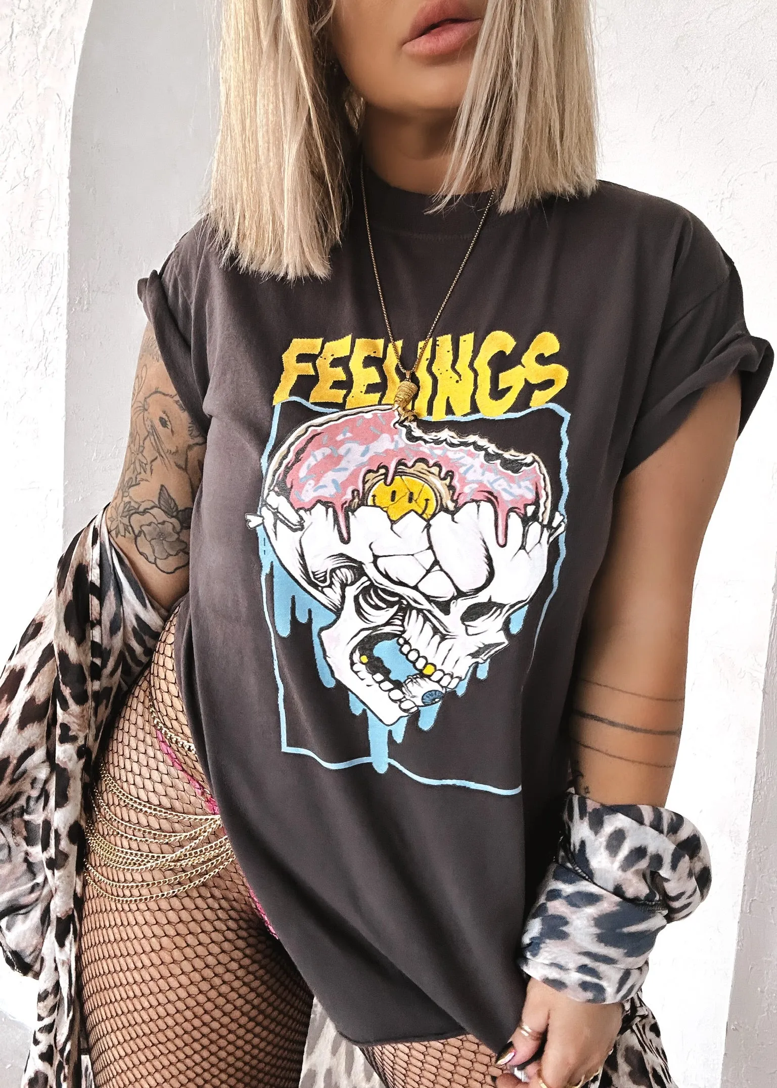 F*CK FEELINGS SIDE SLIT TEE