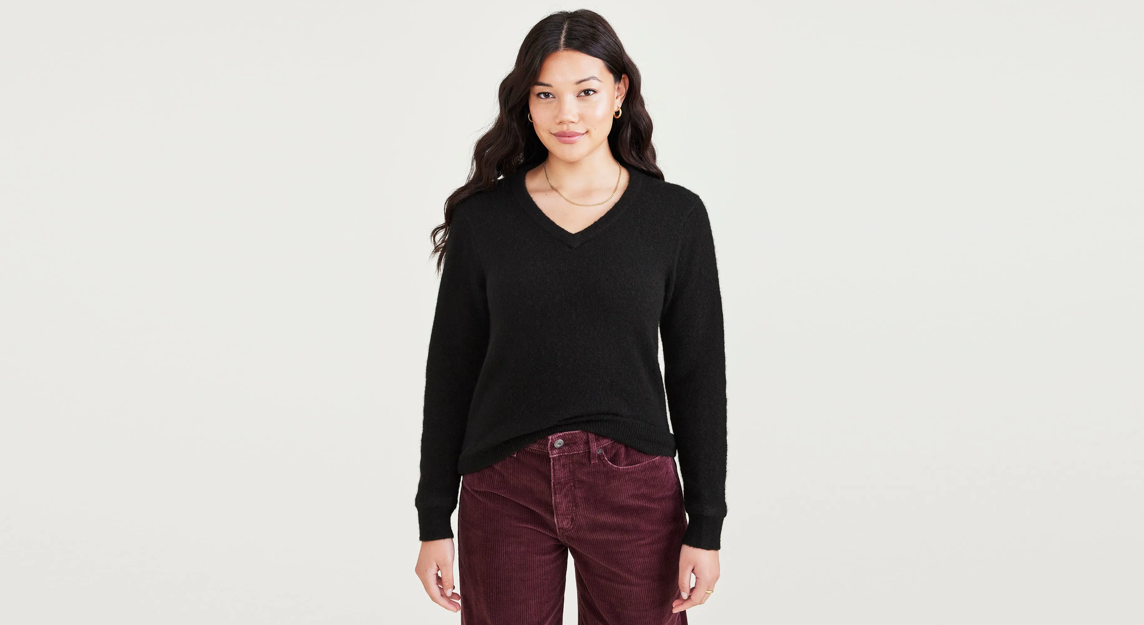 Women's Regular Fit V-Neck Sweater